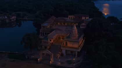 सिनेमा असावा तर असा.. एका झटक्यात धुरंधर, टॉक्सिकला टाकलं मागे.