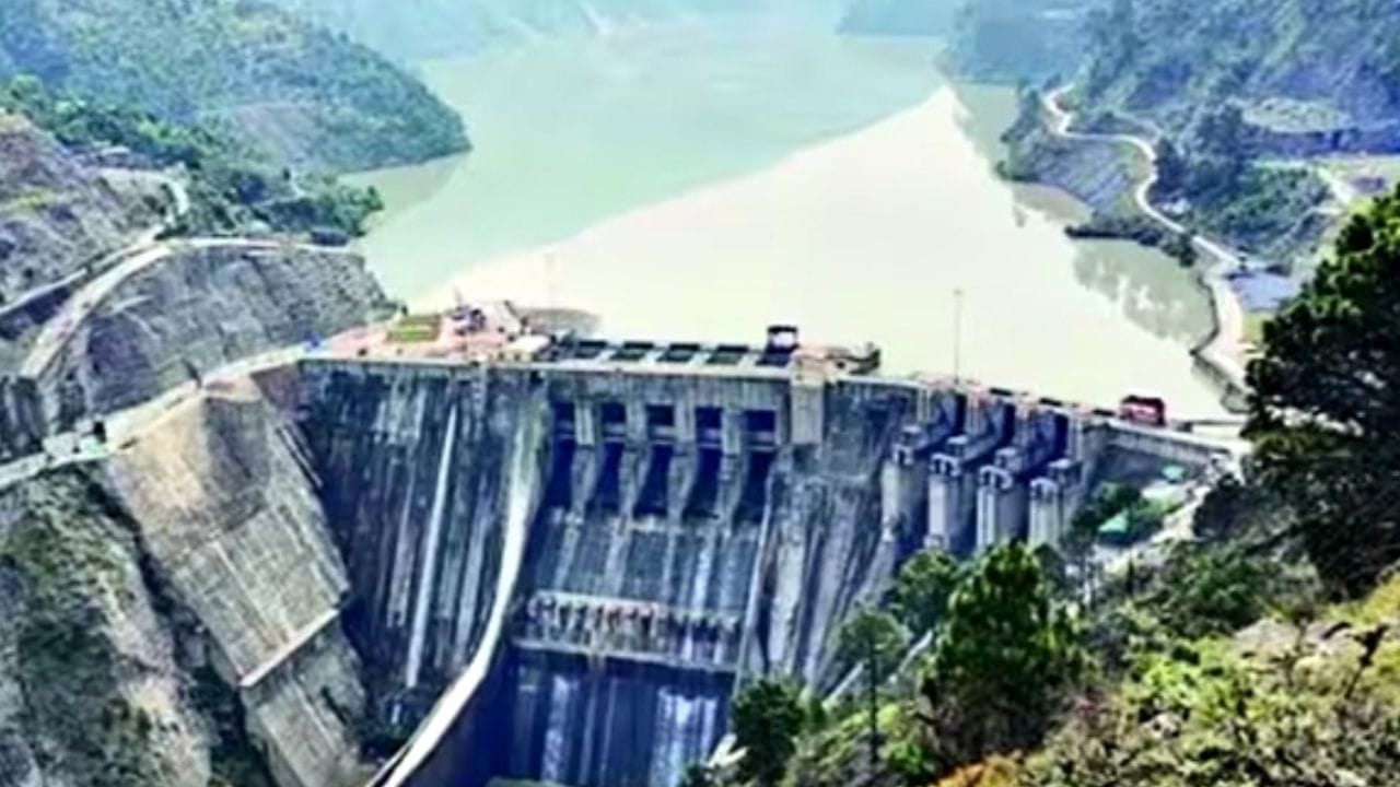 काहीच होत नाहीये. भारताने सिंधू जल करारासंबंधी हेग स्थित ‘परमानेंट कोर्ट ऑफ आर्बिट्रेशन’चा निर्णय फेटाळून लावला आहे. हेच नाही तर भारताने या कराराला केराची टोपली दाखवली आहे. 
