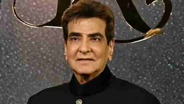 Jeetendra : गिरगावच्या चाळीत 100 कुटुंबीयांसोबत राहिलो अन् आता टॉवरमध्ये..; जितेंद्र यांनी बोलून दाखवली मोठी खंत