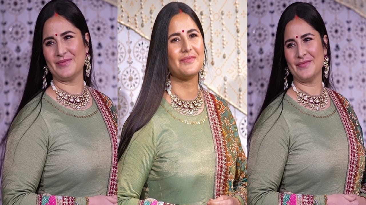 Katrina Kaif: कतरिनाचं वाढलेलं वजन, हिणवणाऱ्यांवर संतपल्या माजी खासदार, पोस्ट करत चांगलंच सुनावलं Katrina Kaif: कतरिनाचं वाढलेलं वजन, हिणवणाऱ्यांवर संतपल्या माजी खासदार, पोस्ट करत चांगलंच सुनावलं