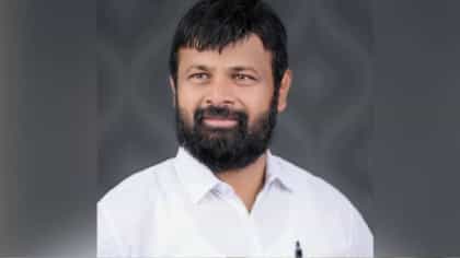 ओबीसी आरक्षण संपल्याचं मुख्यमंत्र्यांना सांगणार! हाकेंची मोठी घोषणा