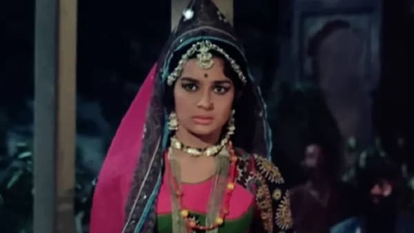55 वर्षांपूर्वीचे ते गाणं, इतिहासाच्या पुस्तकातील कथा आठवून गायकाने केलं तयार, आजही सुपरहिट