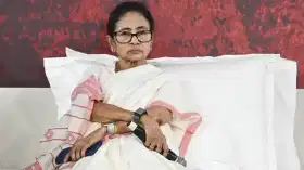 Mamata Banerjee: ममता बॅनर्जींना पुन्हा मोठा झटका! थेट 100 नेत्यांनी तृणमूलला ठोकला रामराम, या पक्षात केला प्रवेश