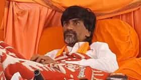 नारायण गडाचे महंत शिवाजी महाराज मनोज जरांगे यांच्या भेटीला, मोठ्या घडामोडी....