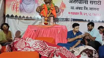 जरांगेंची प्रकृती खालावली; डॉक्टरांची धावपळ, मात्र उपचार घेण्यास नकार-1746434