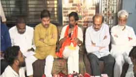 Manoj jarange Patil : मुख्यमंत्र्यांनी प्रेस समोर येऊन शब्द द्यावा, जरांगे पाटील यांची सरकारी शिष्टमंडळासोबत चर्चेमध्ये मोठी मागणी