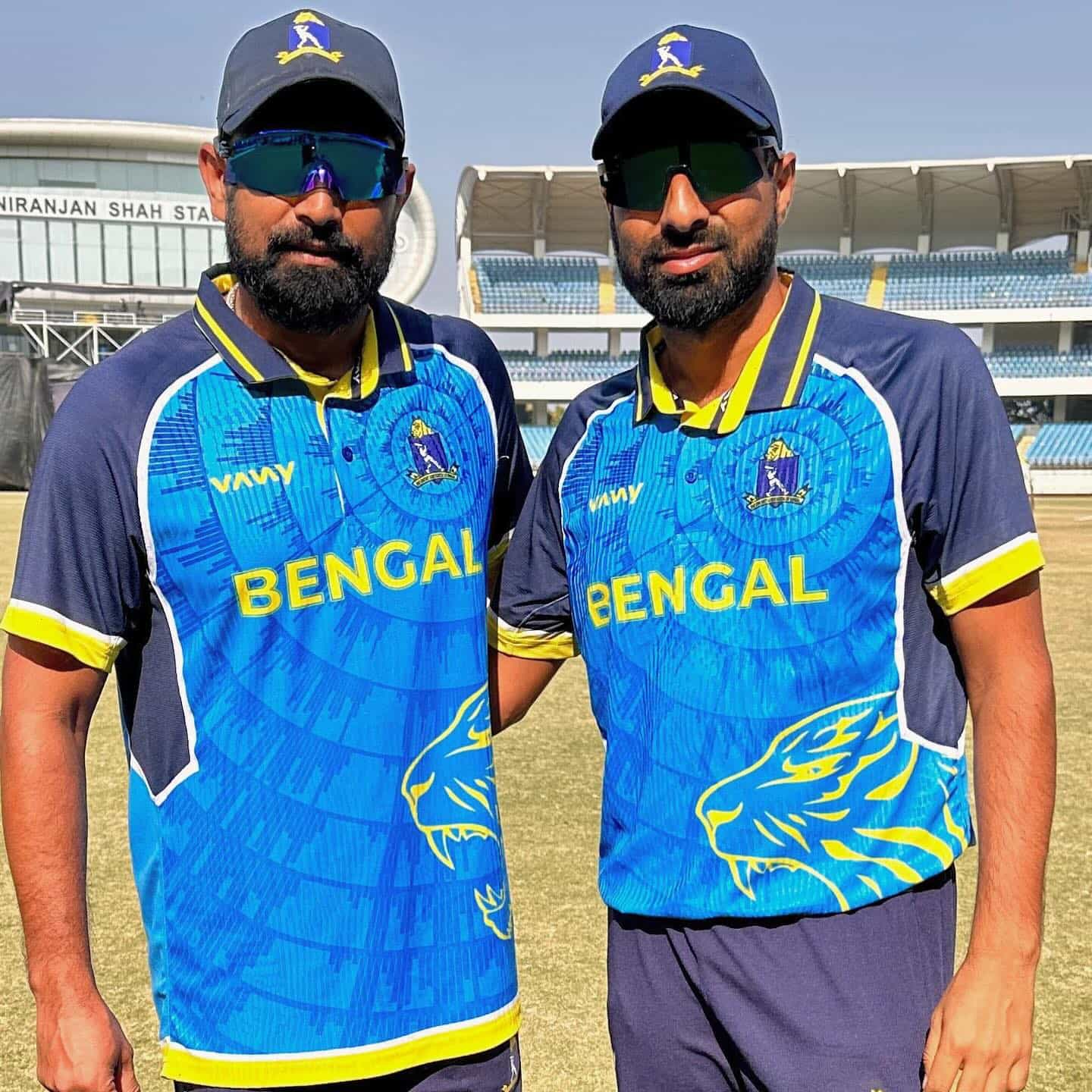 क्रिकेटर मोहम्मद शमीचा भाऊ मोहम्मद कैफ याच्यावर एका महिलेने लग्नाचे आमिष दाखवून लैंगिक शोषण केल्याचा गंभीर आरोप केला आहे. लग्नाच्या आश्वासनामुळे महिलेने आपली केबिन क्रूची नोकरी सोडल्याचा दावा केला आहे.