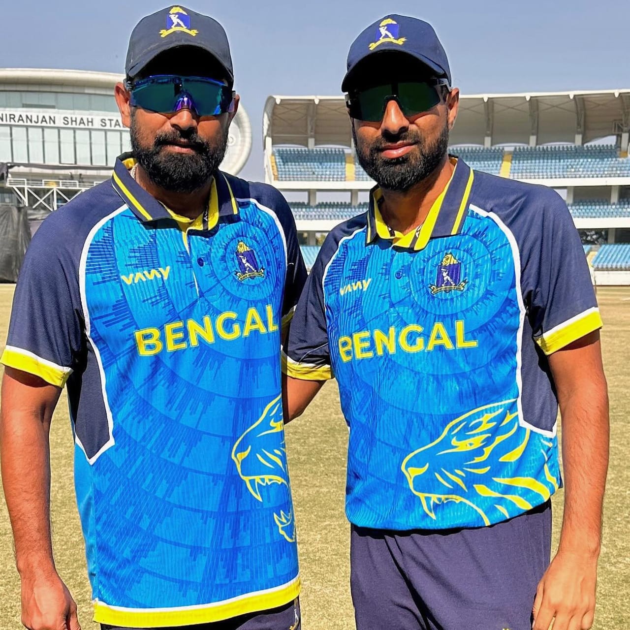 क्रिकेटर मोहम्मद शमीचा भाऊ मोहम्मद कैफ याच्यावर एका महिलेने लग्नाचे आमिष दाखवून लैंगिक शोषण केल्याचा गंभीर आरोप केला आहे. लग्नाच्या आश्वासनामुळे महिलेने आपली केबिन क्रूची नोकरी सोडल्याचा दावा केला आहे.
