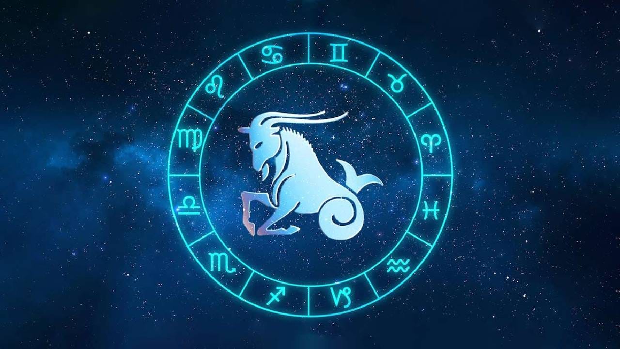 मकर राशी: मकर राशीच्या व्यक्तींना आर्थिकदृष्ट्या लाभ मिळू शकतो. कार्यक्षेत्रात नवीन जबाबदाऱ्या मिळण्याची शक्यता आहे. या जबाबदाऱ्यांमुळे भविष्यात फायदा होऊ शकतो. उत्पन्नाचे नवीन मार्ग निर्माण होऊ शकतात. विवाहित व्यक्तींसाठीही हा काळ अनुकूल राहू शकतो.