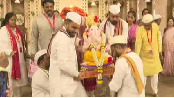 Video: पुणे गणेश विसर्जन, मानाचा पहिला कसबा गणपती मिरवणुकीसाठी मार्गस्थ