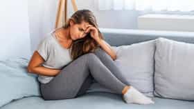 PCOS : सावधान! सडपातळ मुलींनाही होऊ शकतो हा गंभीर आजार; ही लक्षणं दिसल्यास तातडीने डॉक्टरांकडे जा!