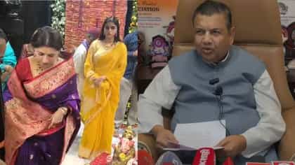 भाग्यश्री यांनी आरतीचा मान घेतल्याने संतापले विजयसिंह राजे पटवर्धन.