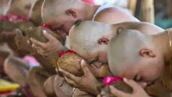 Pitru Paksha 2026 : पितृपक्षात कोणत्या वस्तूंचे दान कराल, ज्यामुळे प्रसन्न होतात पूर्वज, पैशाची कमतरता कधीच भासणार नाही