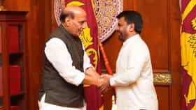 India-Srilanka : श्रीलंकेने भारताचे संरक्षण मंत्री राजनाथ सिंह यांना दिला मोठा शब्द, काहीही झालं तरी आम्ही...