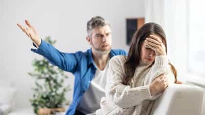 घरात सतत वाद होतायेत, आचार्य चाणक्य म्हणतात, 'हे' 5 उपाय करून पहाच.