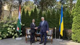 S Jaishankar : रशियन तेल खरेदीवर युक्रेनी पत्रकाराचा प्रश्न, जयशंकर यांनी दिलं तर्कशुद्ध बोलती बंद करणारं उत्तर