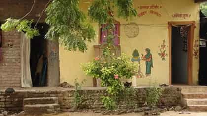 महाराष्ट्रातील ‘कुलूप नसलेलं’ गाव!.