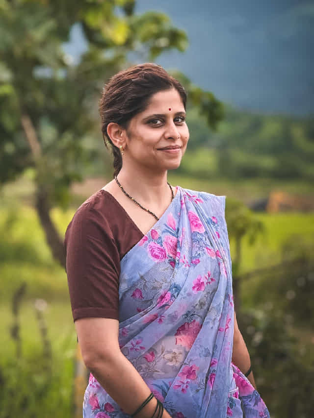 बोल्ड आणि बिनधास्त सई ताम्हणकरचा सिंपल लुक, फोटोंवर कमेंट्सचा वर्षाव