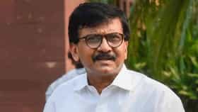 Sanjay Raut :  यंदा राष्ट्रीय चित्रपट पुरस्कार सोहळा दिल्ली ऐवजी गुजरातमध्ये, खवळलेल्या राऊतांनी विचारलं, लोकांनी पुरस्कार घ्यायला गुजरातला का यावं?