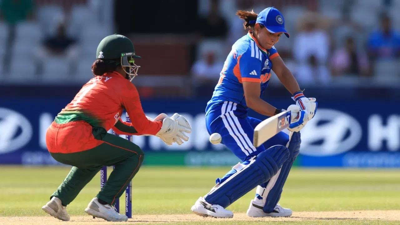 भारताने वुमन्स आशिया कप स्पर्धेत 7 वेळा विजय मिळवला आहे. पण मागच्या पर्वात म्हणजेच 2024 मध्ये अंतिम फेरीच पराभवाचं तोंड पाहावं लागलं होतं. श्रीलंकेने 8 गडी राखून पराभूत केलं होतं. (Photo: PTI)