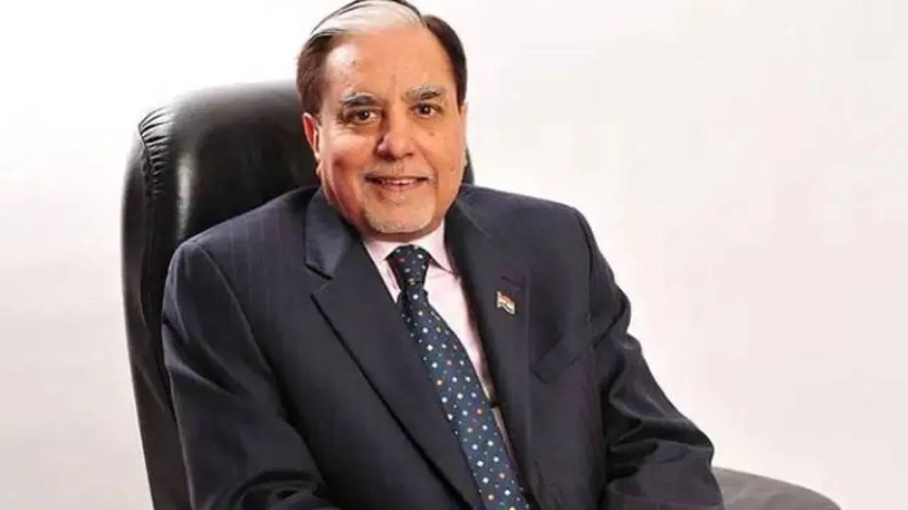 मोठी बातमी ! एस्सेल ग्रुपचे चेयरमन सुभाष चंद्रा यांच्या विरोधात FIR, थेट सीबीआयची कारवाई; मोठ्या घोटाळ्याचा आरोप मोठी बातमी ! एस्सेल ग्रुपचे चेयरमन सुभाष चंद्रा यांच्या विरोधात FIR, थेट सीबीआयची कारवाई; मोठ्या घोटाळ्याचा आरोप