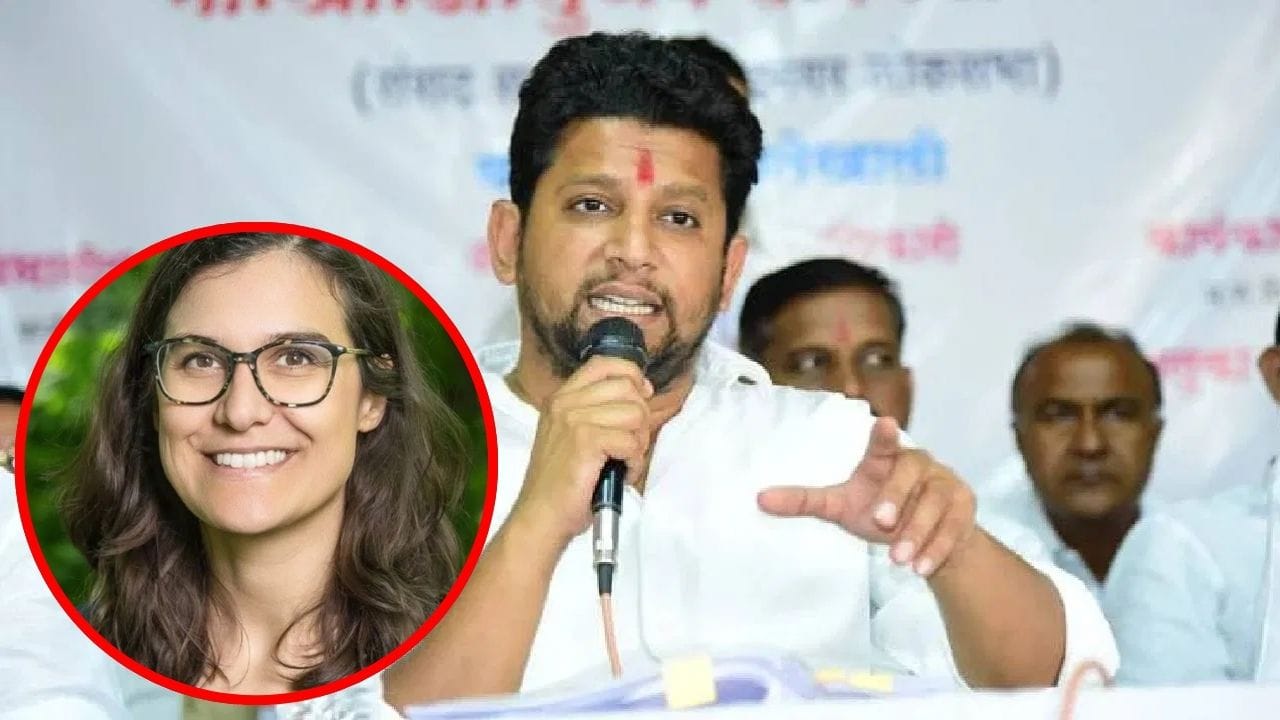 विजयाचं श्रेय घेऊ नका; निला विखेंच्या आरोपांवर सुजय विखेंचं स्पष्टीकरण; नेमकं काय म्हणाले? विजयाचं श्रेय घेऊ नका; निला विखेंच्या आरोपांवर सुजय विखेंचं स्पष्टीकरण; नेमकं काय म्हणाले?