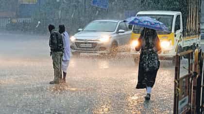 Rain Update: मुंबईत रिपरिप,पुणे नाशकातही काळे ढग, कुठे अजून प्रतिक्षाच.