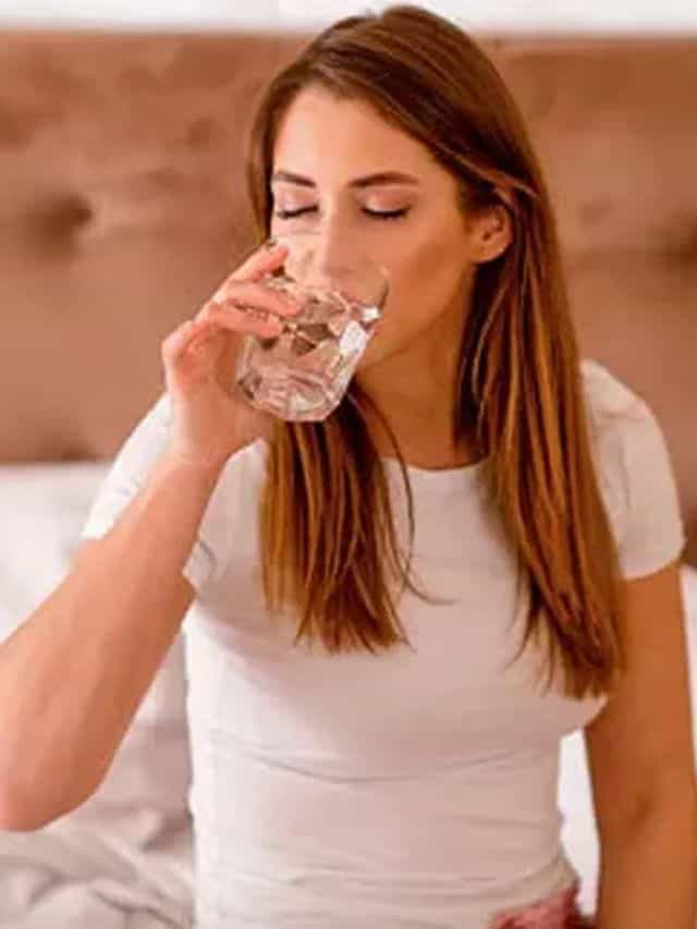 कितीही पाणी प्यायलं तरी सारखी तहान का लागते? असू शकतो हे आजार
