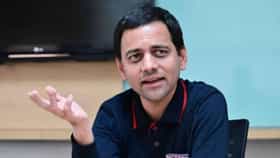 विद्यानंद बापटांना थेट अमेरिकेला पाठवू, पुणेकर चांगलेच संतापले; डीजे बंदीवरून लोकांची भूमिका काय?