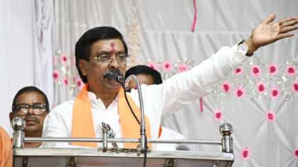 विनायक राऊत संतापले, दिशा सालियनच्या वडिलांवर गंभीर आरोप!.