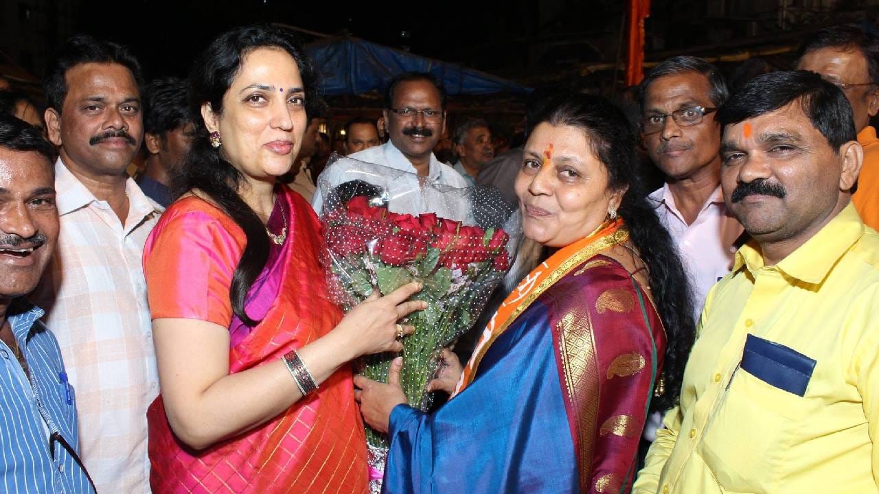 विशाखा राऊत यांचे नगरसेवक पद रद्द, महापौर रितू तावडे यांच्याकडून घोषणा विशाखा राऊत यांचे नगरसेवक पद रद्द, महापौर रितू तावडे यांच्याकडून घोषणा