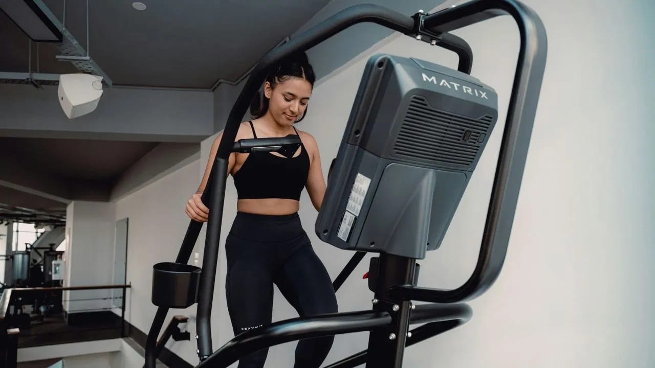 Weight Loss : फक्त चालण्याने आणि धावण्याने वजन कमी होतं? 'या' काही महत्त्वाच्या गोष्टी माहिती असणं गरजेचं Weight Loss : फक्त चालण्याने आणि धावण्याने वजन कमी होतं? 'या' काही महत्त्वाच्या गोष्टी माहिती असणं गरजेचं