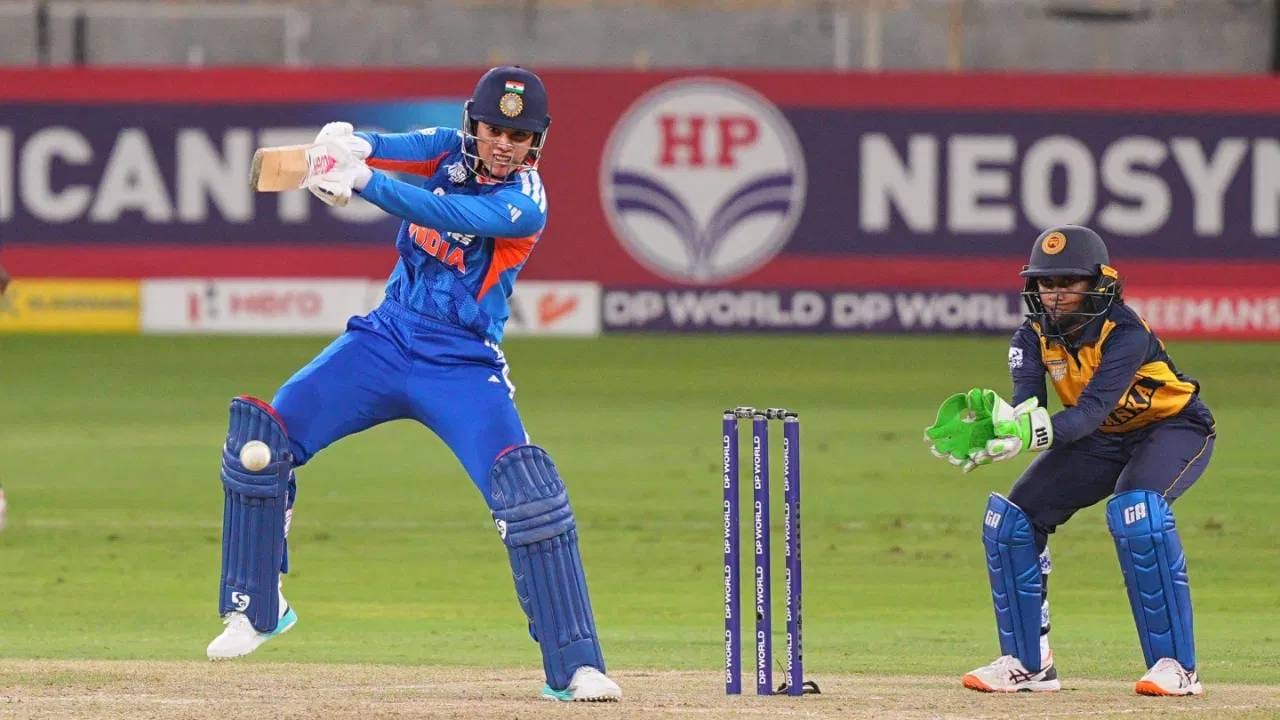 पूर्ण स्पर्धेत भारतीय फलंदाजांनी सर्वाधिक 32 षटकार ठोकले. विशेष म्हणजे, आशिया कपमधील इतर सर्व देशांचे संघ मिळूनही केवळ 22 षटकार मारू शकले, यावरून भारताच्या आक्रमक फलंदाजीचा अंदाज येतो. (फोटो-GETTY IMAGES)