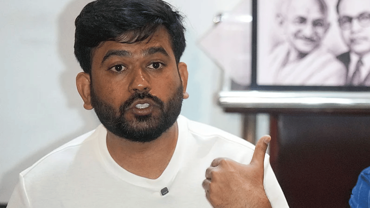 Abhijeet Dipke: अभिजीत दिपके यांचा मोठा निर्णय, सीजेपीच्या नेत्याची आता थेट UP च्या निवडणुकीत एन्ट्री? Abhijeet Dipke: अभिजीत दिपके यांचा मोठा निर्णय, सीजेपीच्या नेत्याची आता थेट UP च्या निवडणुकीत एन्ट्री?