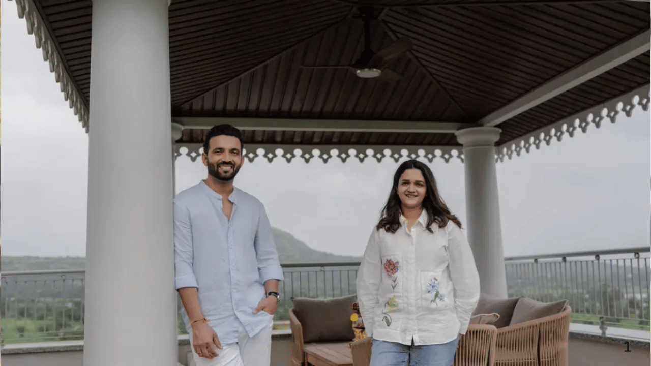 Ajinkya Rahane: अजिंक्य रहाणेच्या घरात राहायचंय? एका रात्रीसाठी द्यावं लागेल इतकं भाडं Ajinkya Rahane: अजिंक्य रहाणेच्या घरात राहायचंय? एका रात्रीसाठी द्यावं लागेल इतकं भाडं