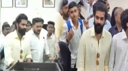 मोदींचा फोटो हटवल्याने 2 मनसे कार्यकर्त्यांना अटक, अमित ठाकरेंना.....