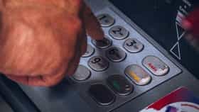 ATM मशिनचे किपॅड धातूचे का असतात, 99% लोकांना माहिती नाही