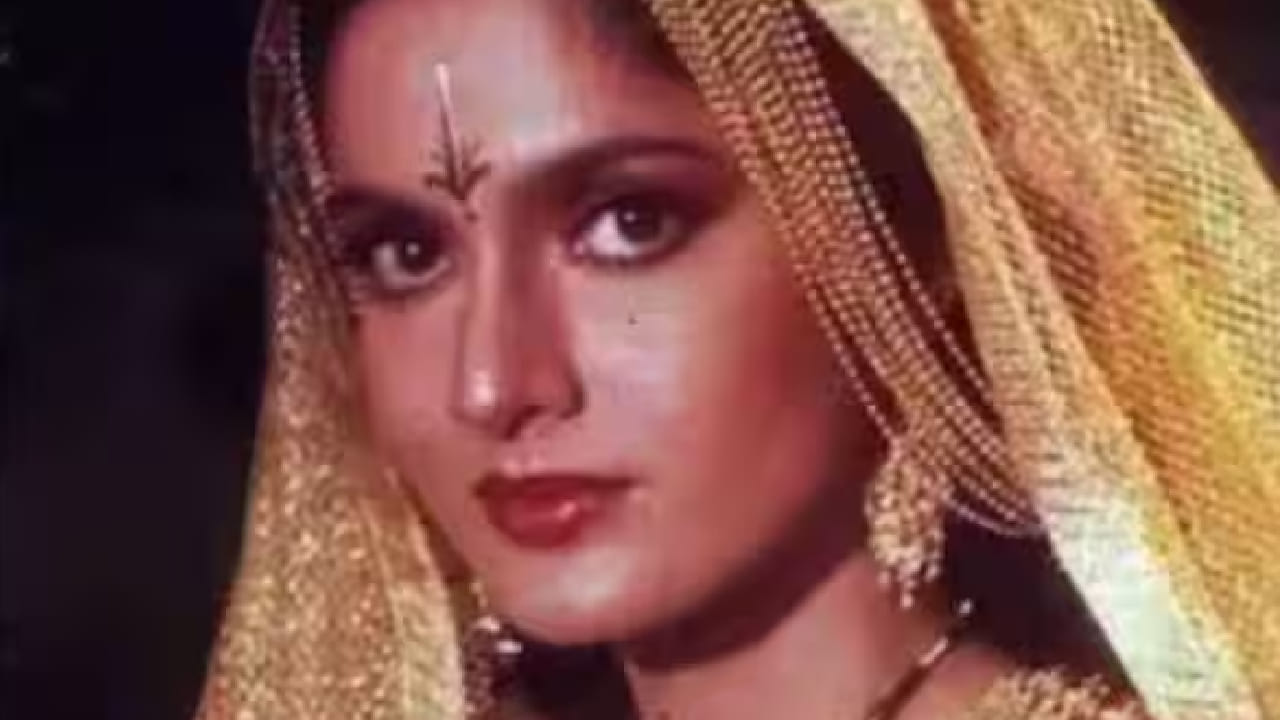 रविवारी सकाळी ही मालिका प्रसारित होताना अनेक जण आपली कामं बाजूला ठेवून टीव्हीसमोर बसायचे. त्यामुळे मालिकेच्या वेळेत रस्तेही ओस पडायचे, अशी त्या काळातील लोकप्रियतेची आठवण सांगितली जाते.