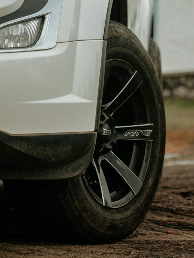 कार वापराविना तशीच पडून राहिल्यावर लवकर खराब का होते ?