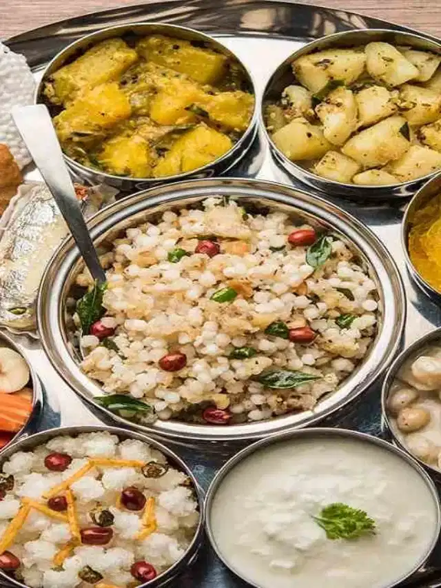 नवरात्रीत उपवास करत असाल तर हे पदार्थ नक्की खा!