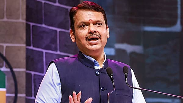 MPSC विद्यार्थ्यांच्या सर्व मागण्या मान्य? फडणवीस ॲक्शन मोडमध्ये; पेपरफुटी प्रकरणात मोठी अपडेट समोर