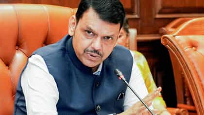 माझी चाल कासवाची नाही, पण प्रेरणा... टीकाकारांच्या दगडफेकीवर.