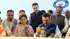 Devendra Fadnavis: मुख्यमंत्री देवेंद्र फडणवीसांनी साकारला 'बाप्पा', पाहा Photo