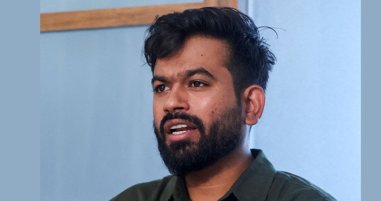 Abhijeet Dipke : अभिजीत दिपकेंचं नवं टार्गेट ठरलं, धर्मेंद्र प्रधान, सरकारी शाळेनंतर आता...CJP ची नवी मोहीम काय? Abhijeet Dipke : अभिजीत दिपकेंचं नवं टार्गेट ठरलं, धर्मेंद्र प्रधान, सरकारी शाळेनंतर आता...CJP ची नवी मोहीम काय?