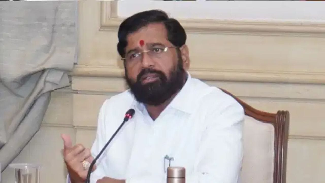 एकनाथ शिंदे मुख्यमंत्री झाले पाहिजेत, ही माझी देखील इच्छा पण.., शिवसेना नेत्याचं वक्तव्य चर्चेत एकनाथ शिंदे मुख्यमंत्री झाले पाहिजेत, ही माझी देखील इच्छा पण.., शिवसेना नेत्याचं वक्तव्य चर्चेत