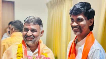 सरकारचे शिष्टमंडळ... मी एवढा मोठा आहे? काळकुटे यांचा बारस्करांना टोला.