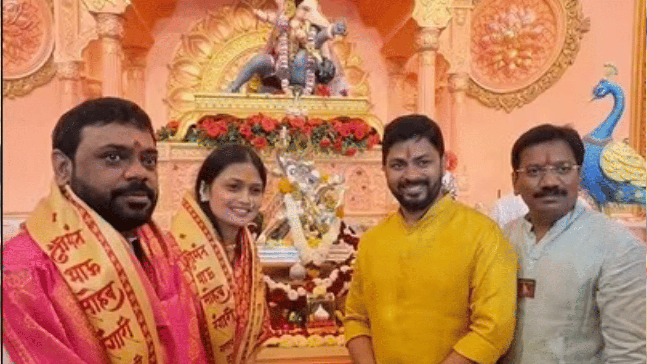 मीडियाशी बोलताना गौतमी म्हणाली, "मी पुण्यात आठवीत असताना आले होते. मी तेव्हा माझ्या आईसोबत आले होते. आता याला बरीच वर्षे झाली, ही माझी दुसरी किंवा तिसरीच वेळ असेल की जेव्हा मी इथे  येऊन गणपतीचे दर्शन घेतले आहे. मला खूप छान आणि प्रसन्न वाटले.