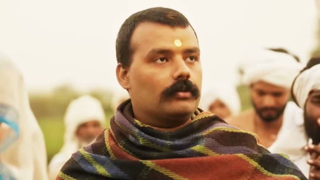 बॉलिवूडमध्ये एखादा चित्रपट हिट होण्यासाठी मोठे स्टार्स, कोट्यवधींचं बजेट आणि जोरदार प्रमोशन आवश्यक असतं, असं मानलं जातं. मात्र, 2026 मध्ये आलेल्या एका चित्रपटाने ही संपूर्ण गणितं बदलून टाकली आहेत. फक्त 2 कोटी रुपयांच्या बजेटमध्ये तयार झालेल्या या चित्रपटाने तब्बल 2000 टक्के नफा कमावला आहे. हा सध्या भारतातील सर्वात फायदेशीर सिनेमांपैकी एक ठरला आहे.