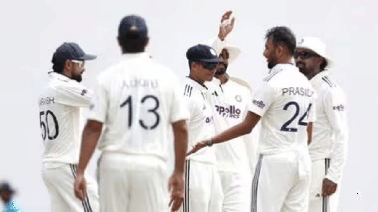 आंतरराष्ट्रीय क्रिकेट परिषदेने (आयसीसी) नवीनतम कसोटी क्रमवारी जाहीर केली आहे. सध्या जगभरात कसोटी क्रिकेट खेळले जात असून, कसोटी क्रमवारीमध्ये लक्षणीय बदल झाले आहेत.