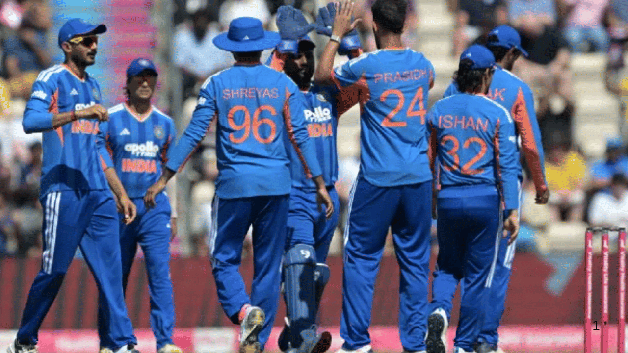 रविवार, १३ सप्टेंबर रोजी, भारतीय क्रिकेट संघ वेगवेगळ्या देशांविरुद्ध दोन सामने खेळणार आहे. महिला संघ २०२६ आशिया कपच्या अंतिम सामन्यासाठी मैदानात उतरेल, जिथे त्यांचा सामना श्रीलंकेशी होईल.